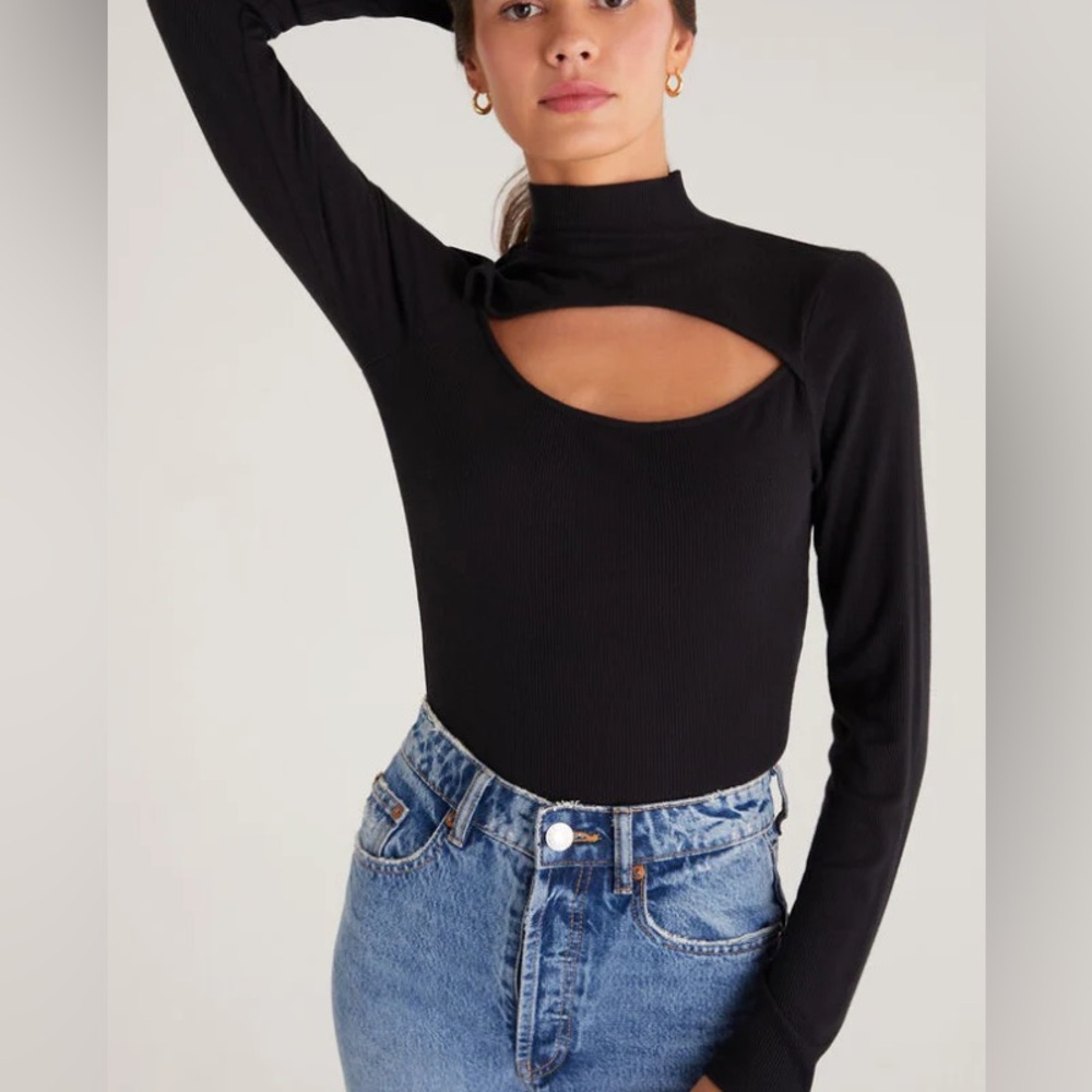 PANDORA RIB CUT OUT TOP BY Z SUPPLY
